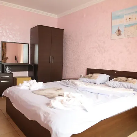 Бадемите Апартаменти Под Наем Apartment *